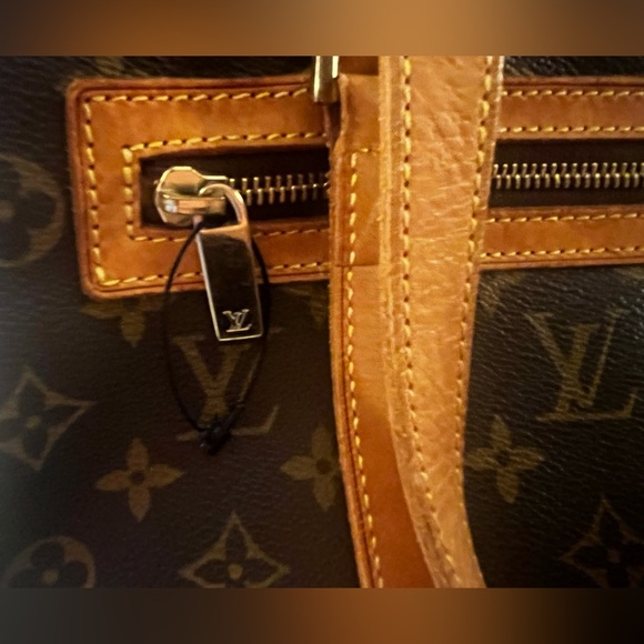 ⭐️Louis Vuitton Monogram Cite GM shoulder bag, excellent condition, authentic - Picture 3 of 16